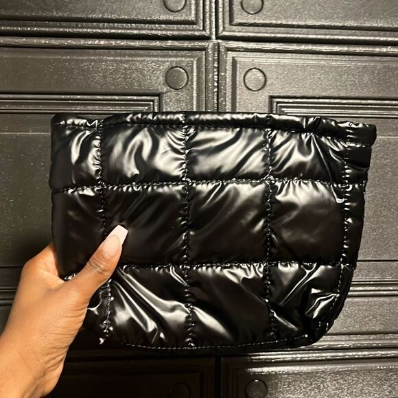 Black Quilted Pouch - Picture 1 of 3